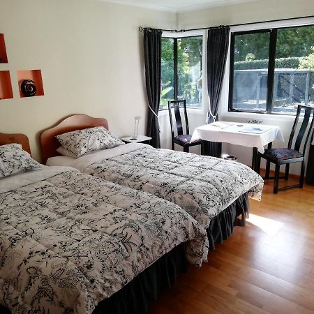 The Little Gem Hotel Waitara Buitenkant foto