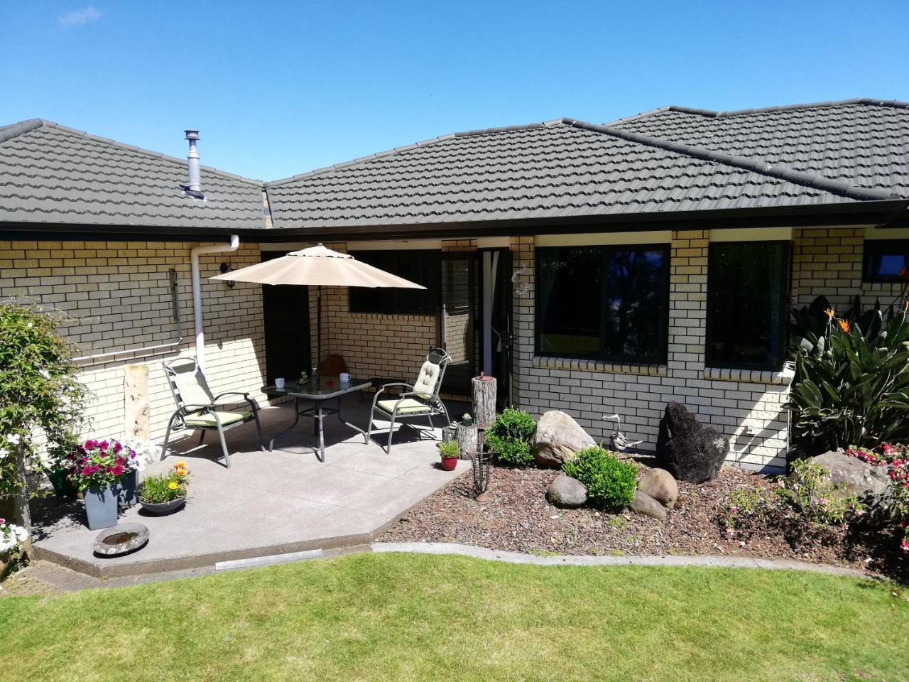 The Little Gem Hotel Waitara Buitenkant foto