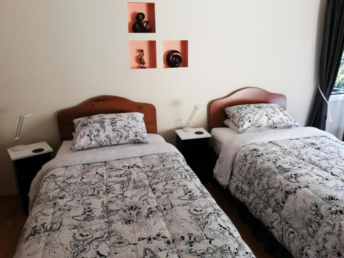 The Little Gem Hotel Waitara Buitenkant foto